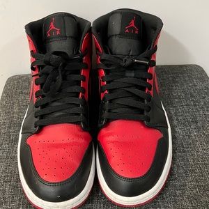 Men’s Air Jordan 1 Mid Shoes